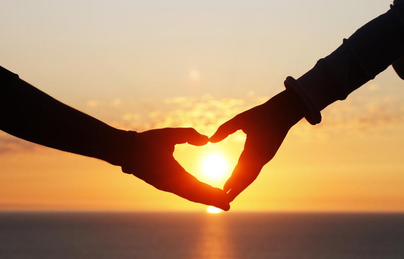 Ученые: Любовь появляется после четвертого свидания