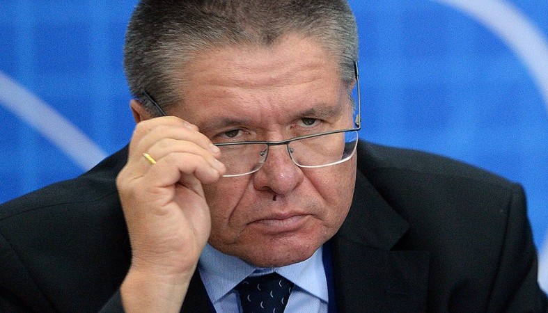 Улюкаев написал объявление об отставке еще в середине осени Улюкаев написал объявление об отставке еще в середине осени