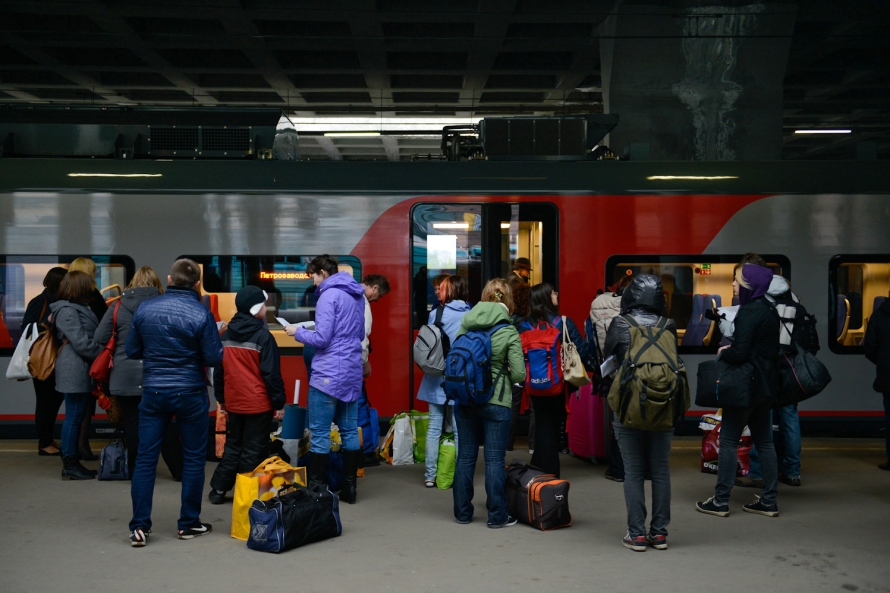 Ласточка петрозаводск. Ласточка премиум Санкт-Петербург Петрозаводск. Санкт Петербург Ласточка 821ч. Поезд Ласточка Петрозаводск Санкт-Петербург 5.