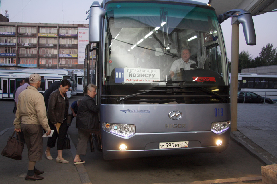 Автобусы петрозаводск. Карелавтотранс Петрозаводск Санкт Петербург. Карелавтотранс МАЗ автобус Петрозаводск. Петрозаводск-Йоэнсуу. Автобус Петрозаводск - Йоэнсуу.