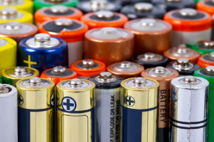 Двое курян украли из магазина батарейки на 7 с лишним тысяч