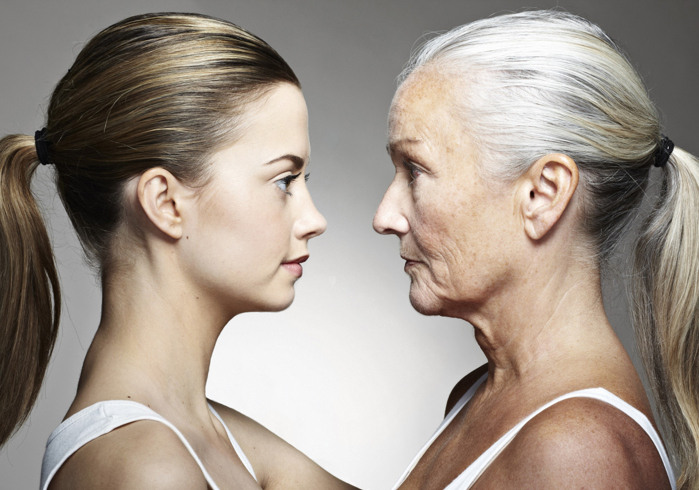 Физические возрастные изменения. Женщины разных возрастов. Старость и старение. Молодость и старость. Старение человека.