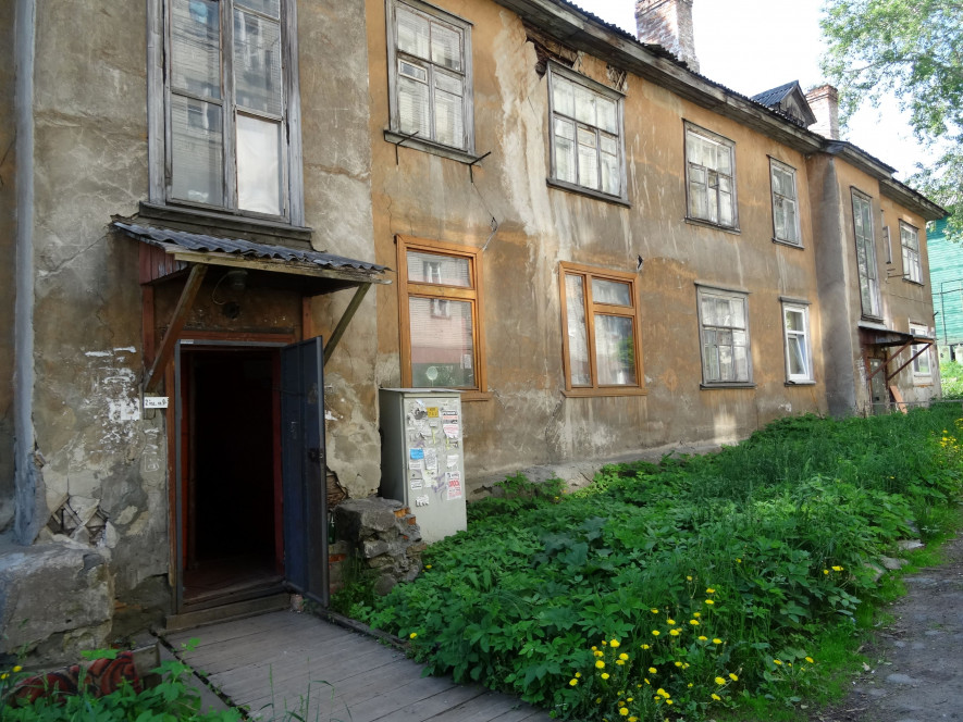 Аварийные дома в петрозаводске картинки