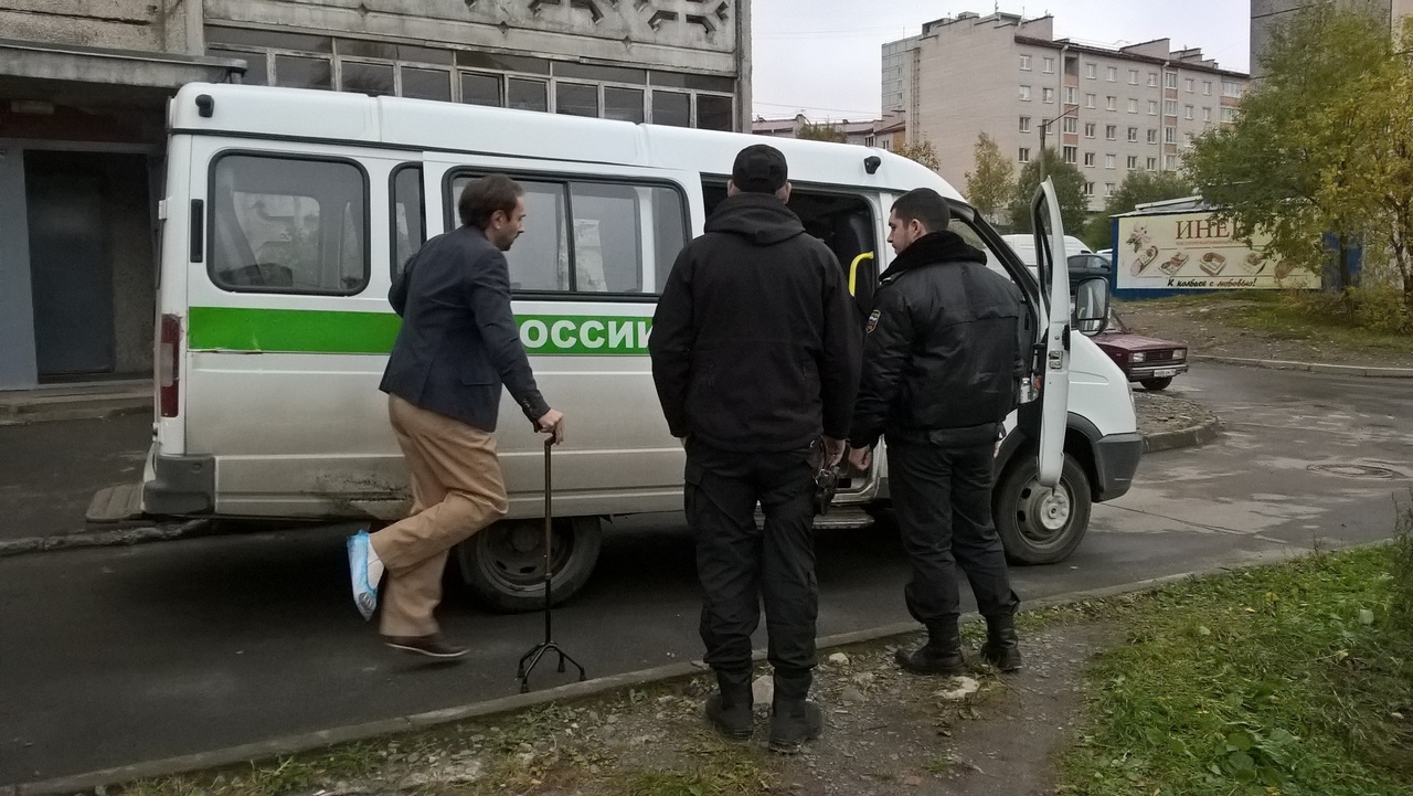 Судебные приставы петрозаводская. Гаврилов депутат Петрозаводск. Суд Гаврилов.