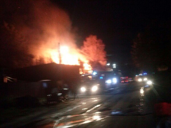 пожар в петрозаводске сегодня на перевалке. пожар в петрозаводске сегодня ночью. пожар в петрозаводске сегодня на перевалке. пожар на чапаева в петрозаводске фото. пожар в петрозаводске сегодня на перевалке.