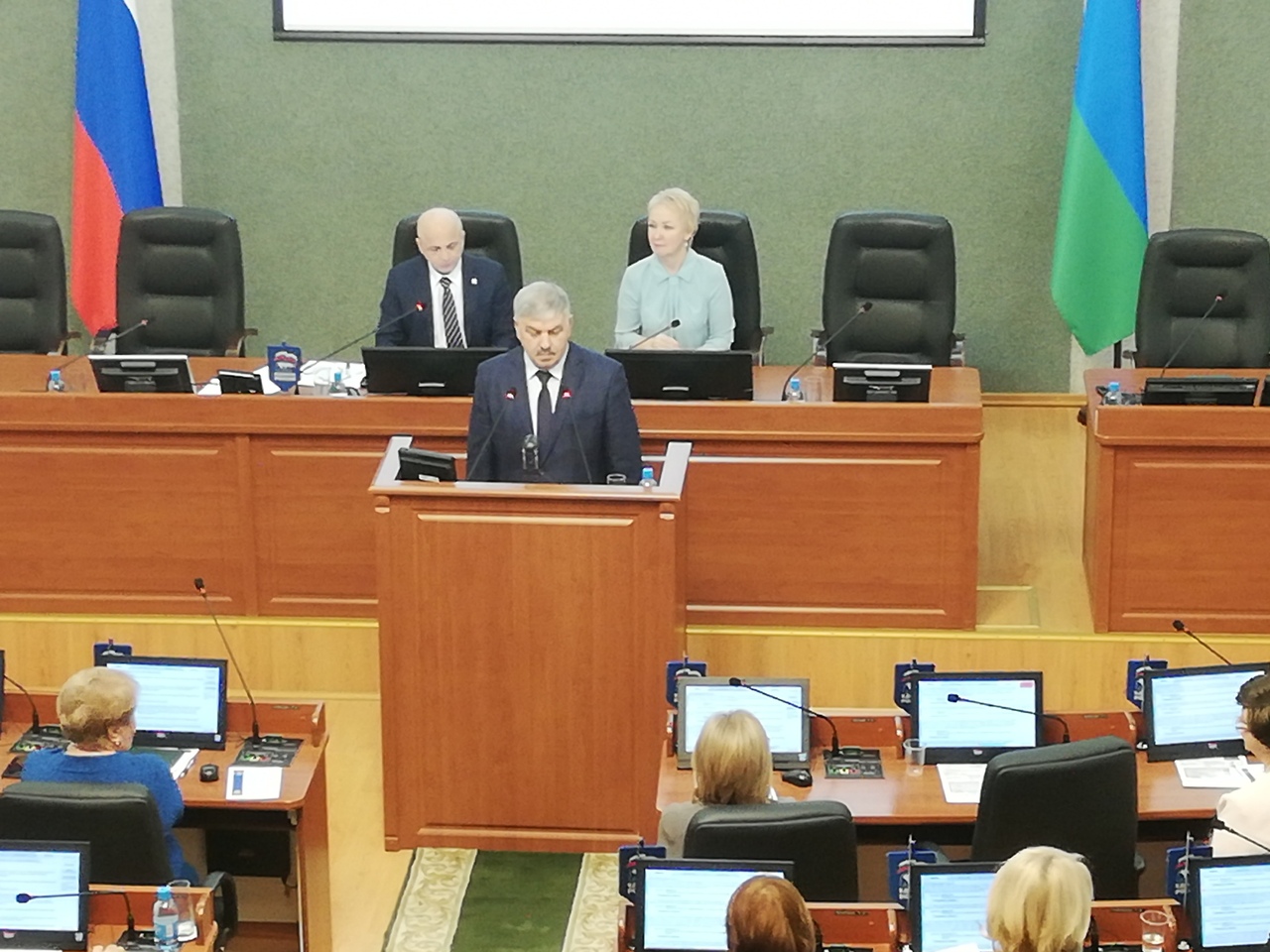 руководитель аппарата законодательного собрания. баев вячеслав геннадьевич карелия. депутат баев карелия. олег алексеевич лукутцов.