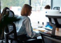 девушка на работе