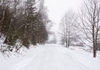 снег на дороге