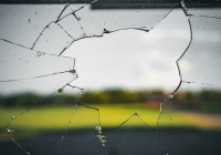 Разбитое стекло