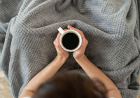 женщина с кофе