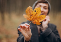 Девушка осенью