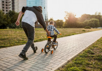 отец с ребенком