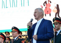 артур парфенчиков на открытии фестиваля