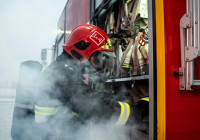 Пожарный за работой