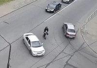 Самокатчик с ребенком