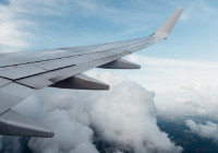 Самолет в небе