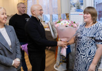 Шандалович поздравляет многодетную семью Филипповых