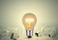 Лампочка на столе