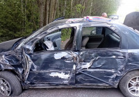 Разбившийся автомобиль на Тидена