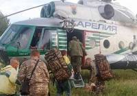 посадка спасателей в вертолет