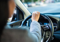 девушка-водитель