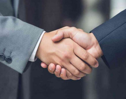 рукопожатие