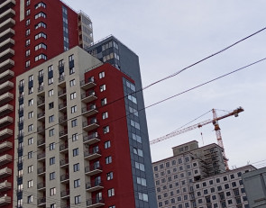 высокие дома