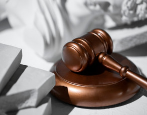 молоток судьи