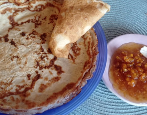 блины с вареньем