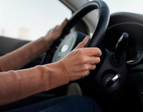 человек за рулем