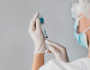 медсестра и укол