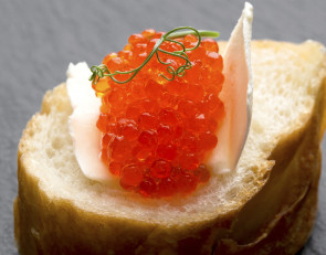 Бутерброд с икрой