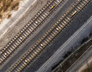 Железнодорожные пути, вид сверху