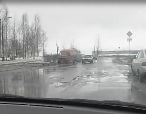 ямы на дороге