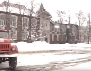 здание бывшей поликлиники