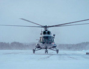 Вертолет на взлете