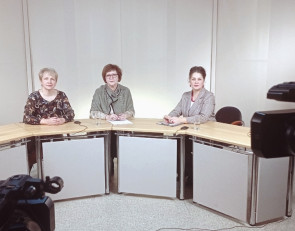 Соколова и Малышева в студии