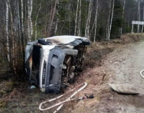 Автобус загорелся около Кестеньги