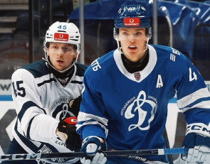 Хоккей с шайбой