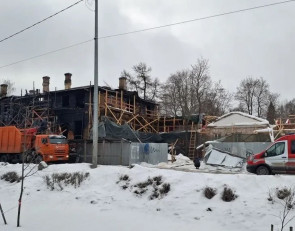 дом горного начальника после пожара