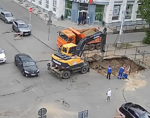 Перекопали улицу Дзержинского