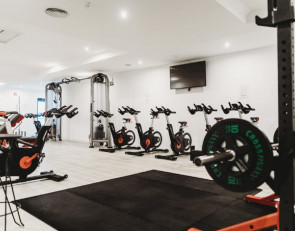 Фитнес-клуб