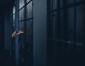 тюрьма_преступник