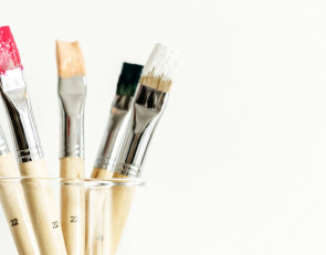 кисти_краски_выставка_художник