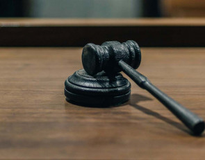 суд_фемида_молоток