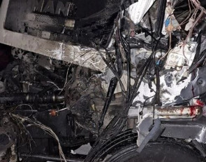 Смятый грузовик