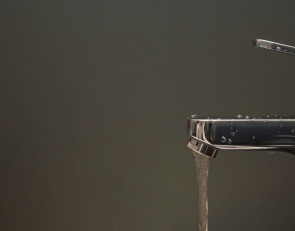 кран с водой