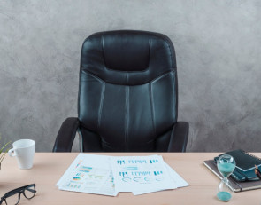 стол директора