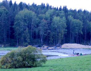 Работы на берегу Ладоги