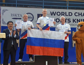 Метальщик ножа